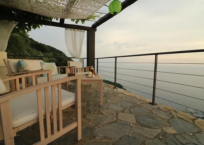 Fakistra's Blue House Holiday home